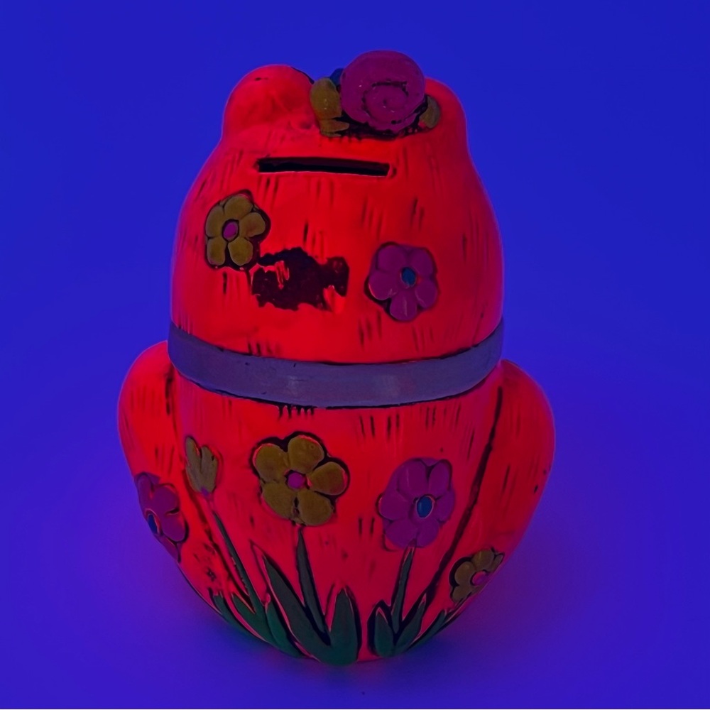 Vintage Frog Bank Glows in Blacklight OSL 1969 Japan Holiday Fair - Picture 12 of 12